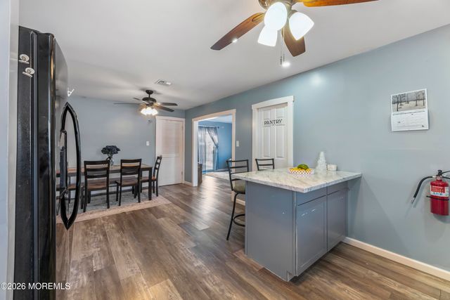 8 Tanglewood Drive, Barnegat, NJ 08005