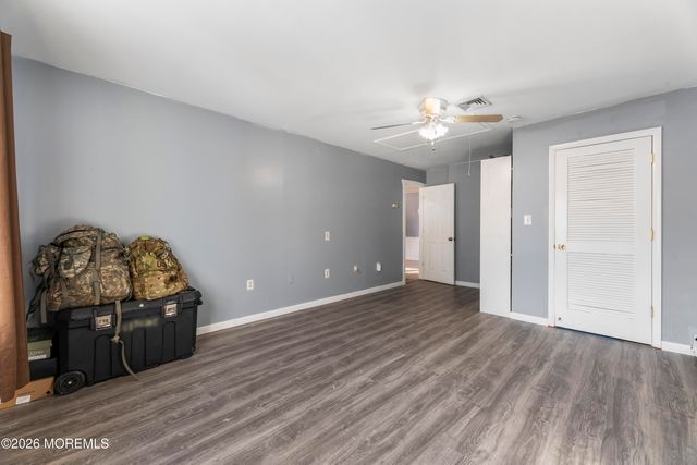 8 Tanglewood Drive, Barnegat, NJ 08005