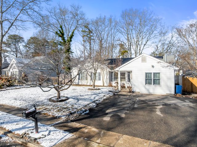 8 Tanglewood Drive, Barnegat, NJ 08005