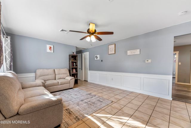 8 Tanglewood Drive, Barnegat, NJ 08005