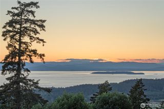 185 Lucky Way, Friday Harbor, WA 98250