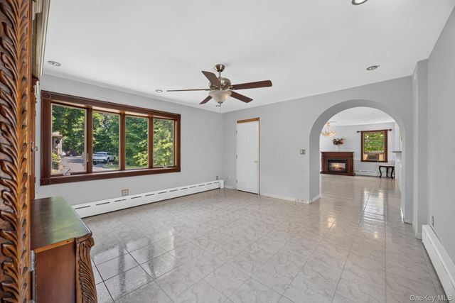 42 Highview Avenue, Orangeburg, NY 10962
