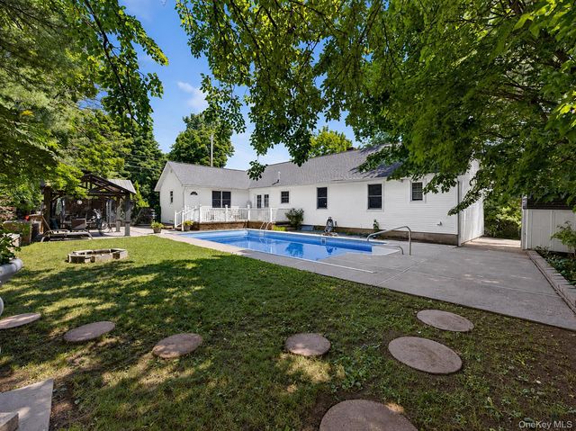 42 Highview Avenue, Orangeburg, NY 10962