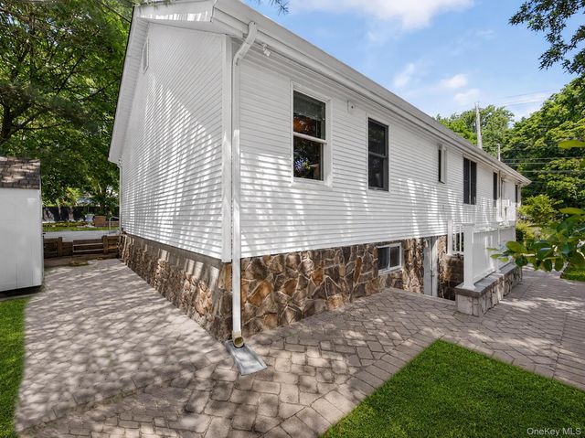 42 Highview Avenue, Orangeburg, NY 10962