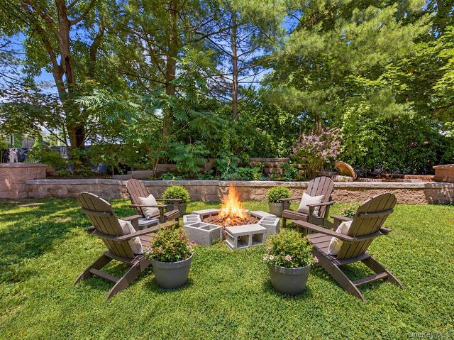 42 Highview Avenue, Orangeburg, NY 10962