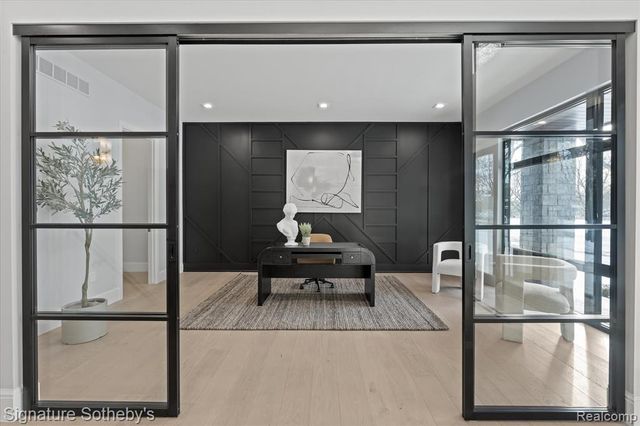 1541 Shipman Boulevard, Birmingham, MI 48009