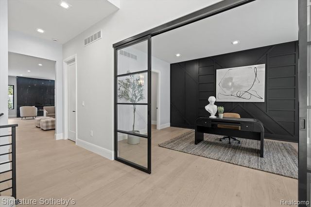 1541 Shipman Boulevard, Birmingham, MI 48009