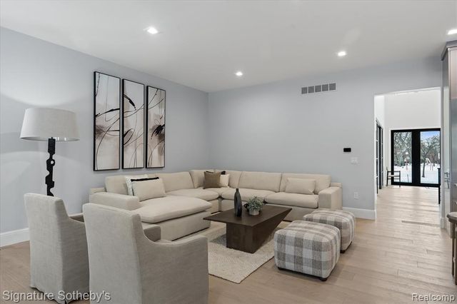 1541 Shipman Boulevard, Birmingham, MI 48009