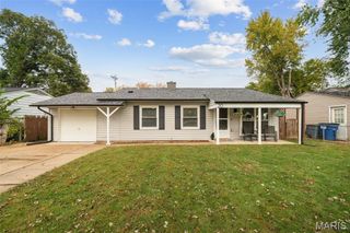 20 Jamestown Drive, St Peters, MO 63376