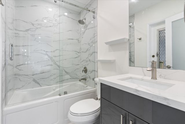 7521 SW 1st Street, Plantation, FL 33317