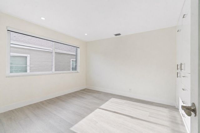 7521 SW 1st Street, Plantation, FL 33317