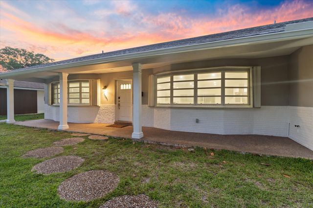 7521 SW 1st Street, Plantation, FL 33317