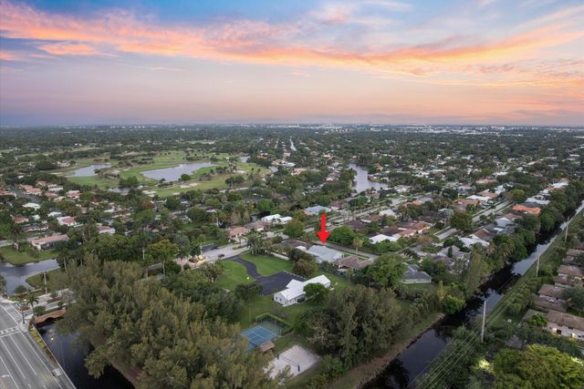 7521 SW 1st Street, Plantation, FL 33317