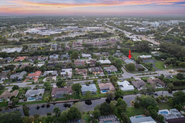 7521 SW 1st Street, Plantation, FL 33317