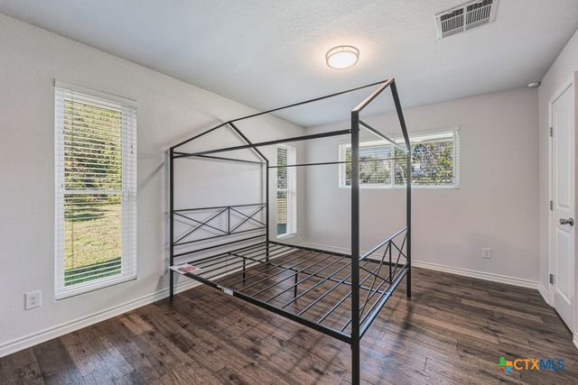 21 Royal Crest, New Braunfels, TX 78130