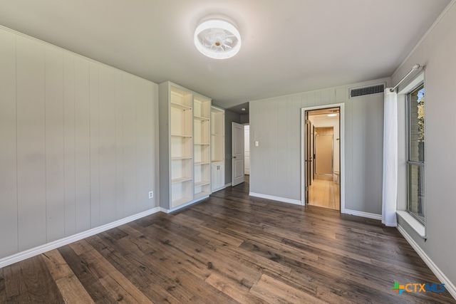 21 Royal Crest, New Braunfels, TX 78130