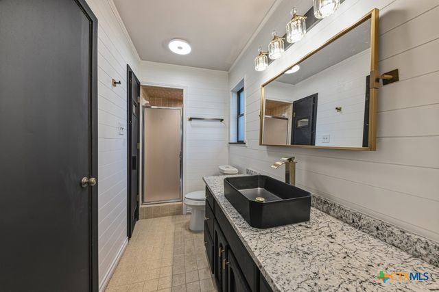 21 Royal Crest, New Braunfels, TX 78130