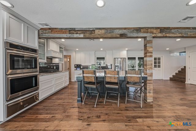 21 Royal Crest, New Braunfels, TX 78130