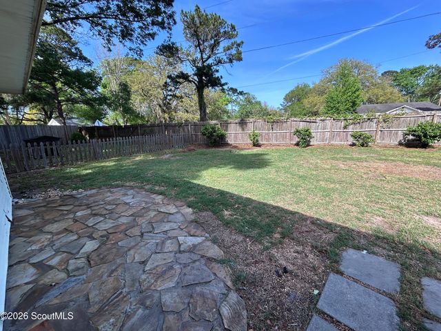 200 Glen Meadows Circle, Brunswick, GA 31523