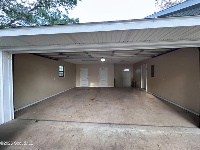 200 Glen Meadows Circle, Brunswick, GA 31523