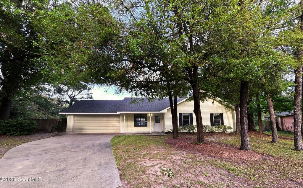 200 Glen Meadows Circle, Brunswick, GA 31523