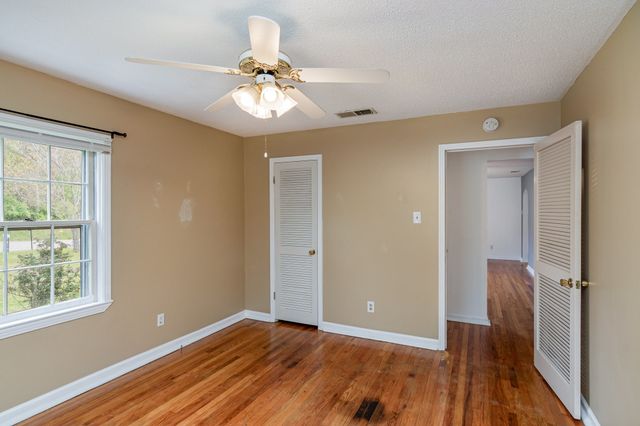 740 Kleeman Dr, Clarksville, TN 37040