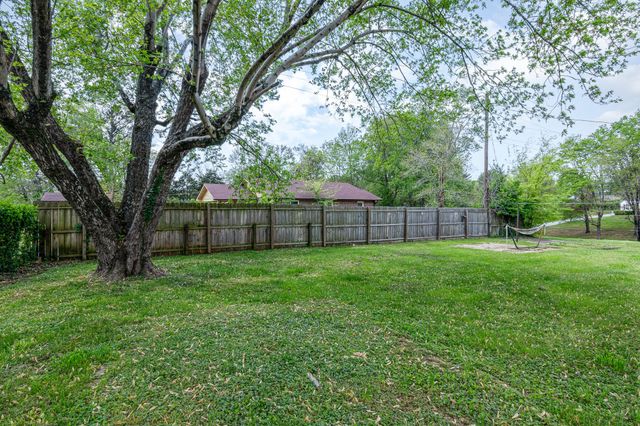740 Kleeman Dr, Clarksville, TN 37040