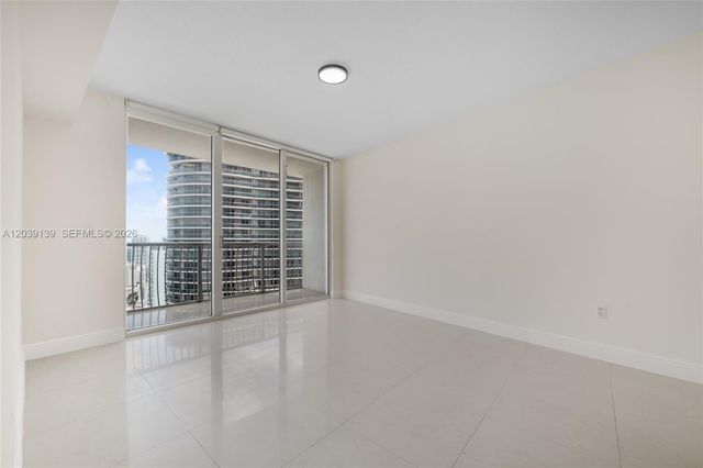 1750 N Bayshore Dr 4811, Miami, FL 33132