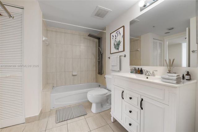 1750 N Bayshore Dr 4811, Miami, FL 33132