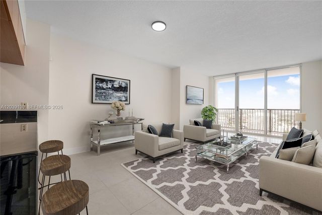 1750 N Bayshore Dr 4811, Miami, FL 33132