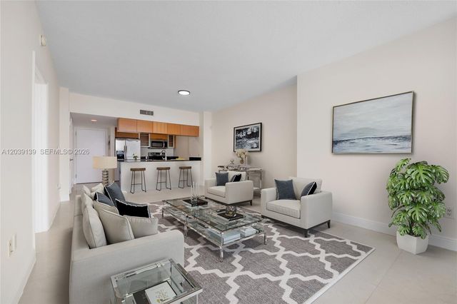 1750 N Bayshore Dr 4811, Miami, FL 33132