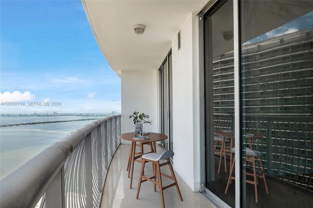 1750 N Bayshore Dr 4811, Miami, FL 33132
