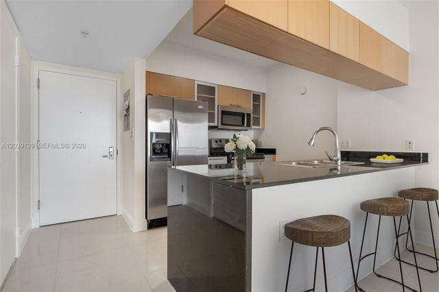 1750 N Bayshore Dr 4811, Miami, FL 33132