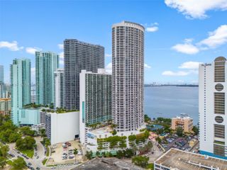 1750 N Bayshore Dr 4811, Miami, FL 33132