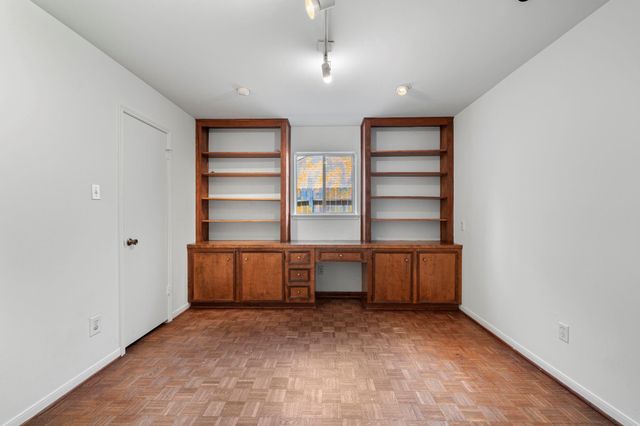 11306 Ella Lee Lane, Houston, TX 77077