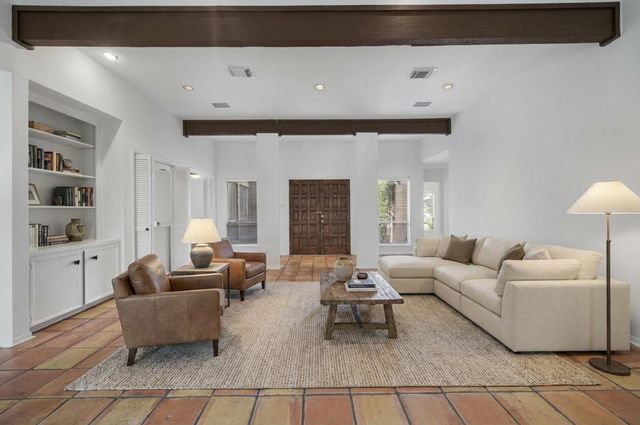 11306 Ella Lee Lane, Houston, TX 77077