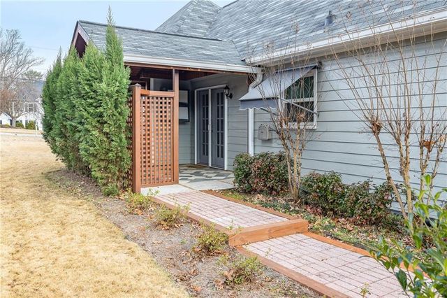 3374 Floral Court, Suwanee, GA 30024