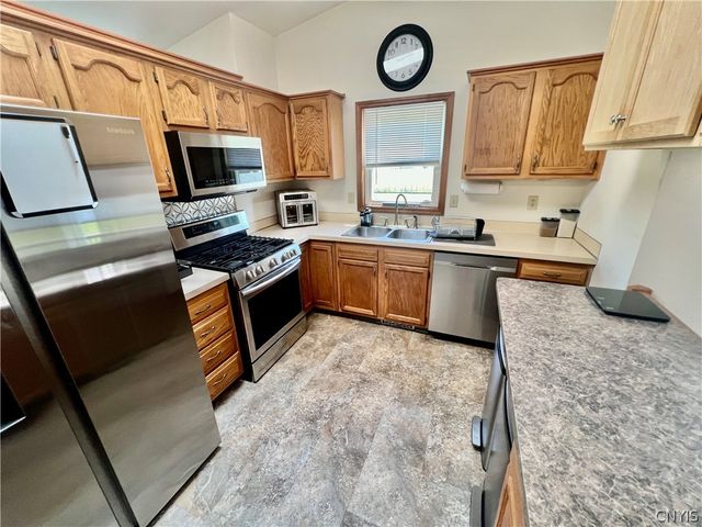 6118 Cordero Drive, Cicero, NY 13039