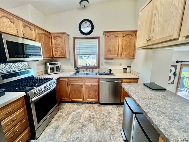 6118 Cordero Drive, Cicero, NY 13039