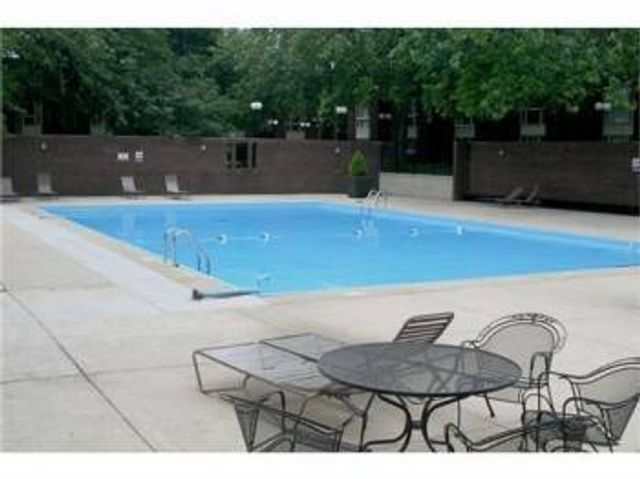 2605 S Indiana Avenue 1208, Chicago, IL 60616