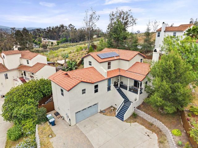 2042 Cherokee Lane, Escondido, CA 92026