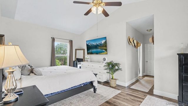 2042 Cherokee Lane, Escondido, CA 92026