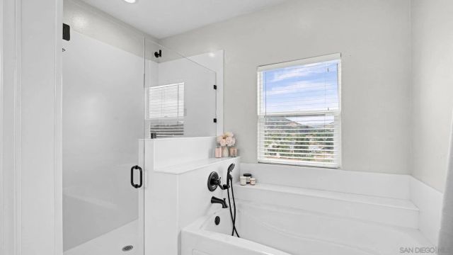 2042 Cherokee Lane, Escondido, CA 92026