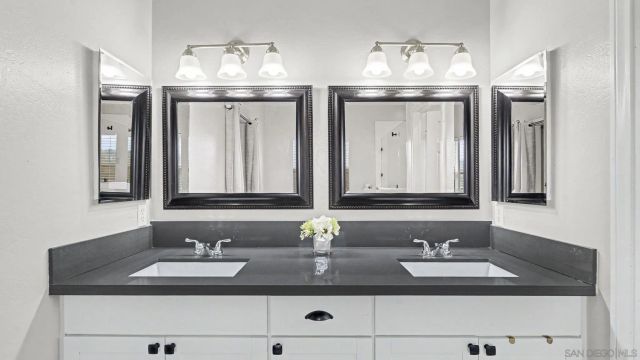 2042 Cherokee Lane, Escondido, CA 92026