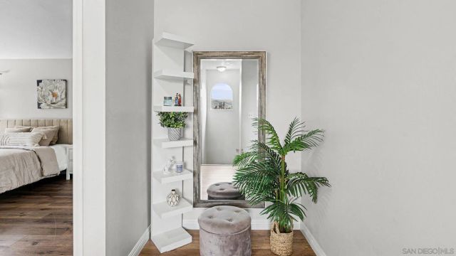 2042 Cherokee Lane, Escondido, CA 92026