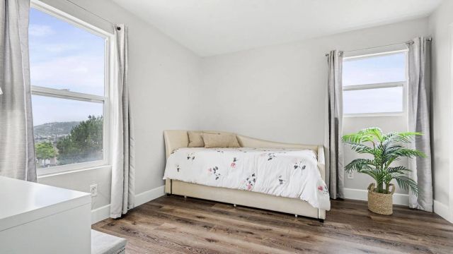 2042 Cherokee Lane, Escondido, CA 92026