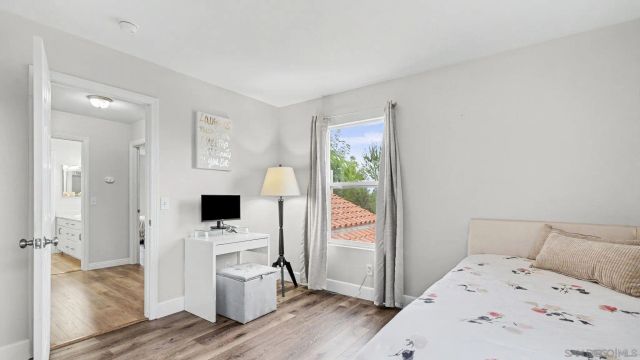 2042 Cherokee Lane, Escondido, CA 92026