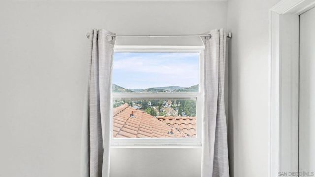 2042 Cherokee Lane, Escondido, CA 92026