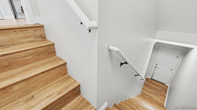 2042 Cherokee Lane, Escondido, CA 92026