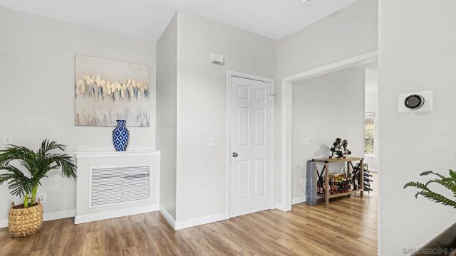 2042 Cherokee Lane, Escondido, CA 92026